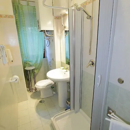 住宿加早餐酒店 L'attico 卡坦扎罗